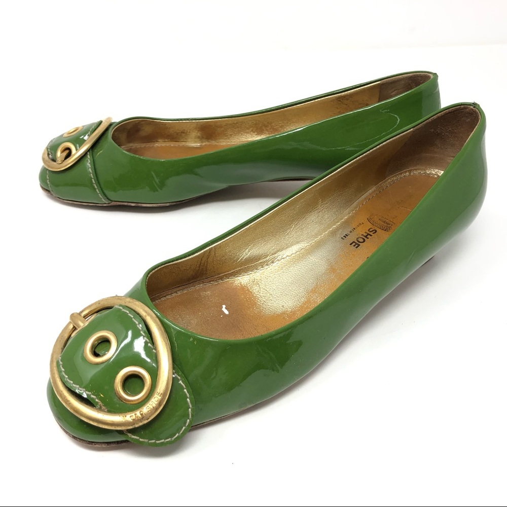 Car Shoe by Prada Green Patent Kitten Heels 37.5